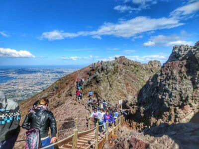 Weg am Gipfel des Vesuvs
